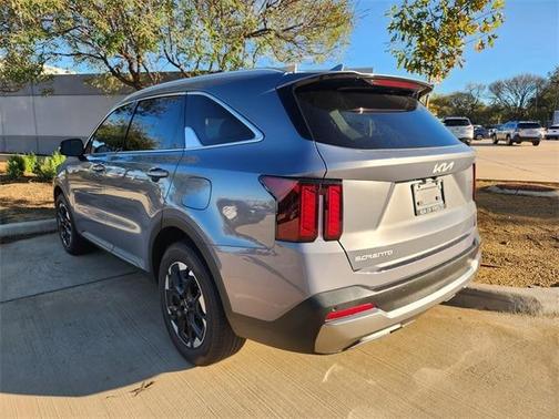 2024 Kia Sorento S