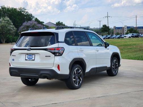 Crystal White Pearl 2026 Subaru Forester Premium