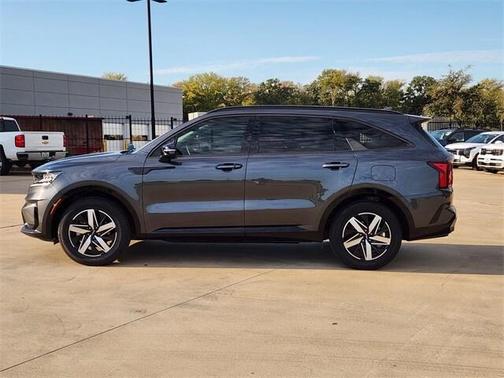 2023 Kia Sorento S