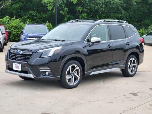 Crystal Black Silica 2023 Subaru Forester Touring