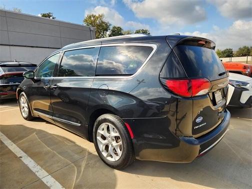 2020 Chrysler Pacifica Limited