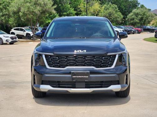 Ebony Black 2026 Kia Sorento LX