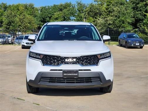 2022 Kia Sorento LX