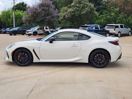 Crystal White Pearl 2024 Subaru BRZ TS