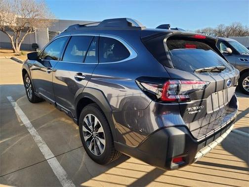 2023 Subaru Outback Touring