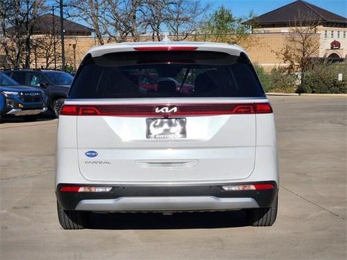 2023 Kia Carnival LX