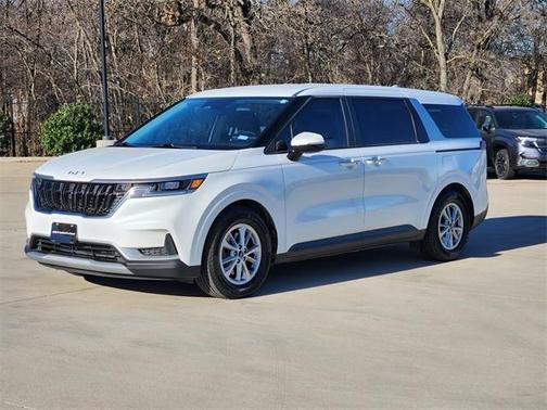 2023 Kia Carnival LX