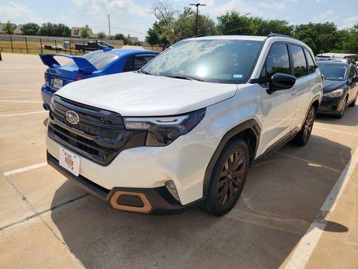 Crystal White Pearl 2025 Subaru Forester Sport