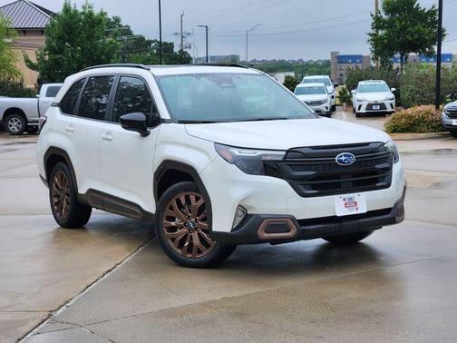Crystal White Pearl 2025 Subaru Forester Sport