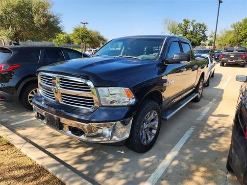 2016 RAM 1500 SLT