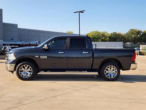 2016 RAM 1500 SLT