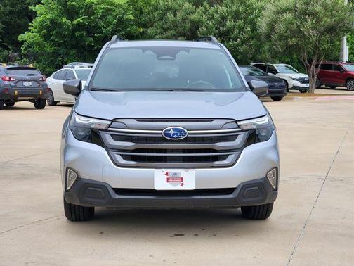 Ice Silver Metallic 2025 Subaru Forester Premium