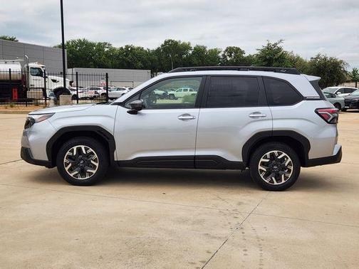 Ice Silver Metallic 2025 Subaru Forester Premium
