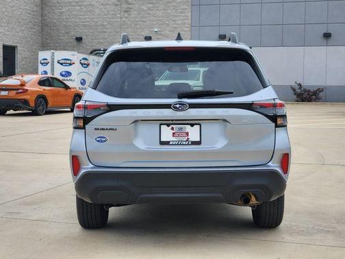 Ice Silver Metallic 2025 Subaru Forester Premium