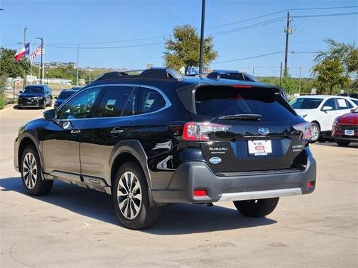 2023 Subaru Outback Touring