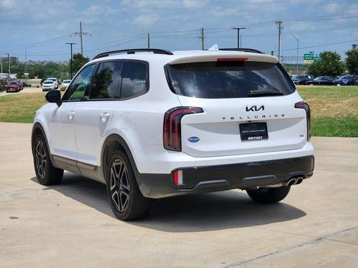 Glacial White Pearl 2025 Kia Telluride SX X-Line