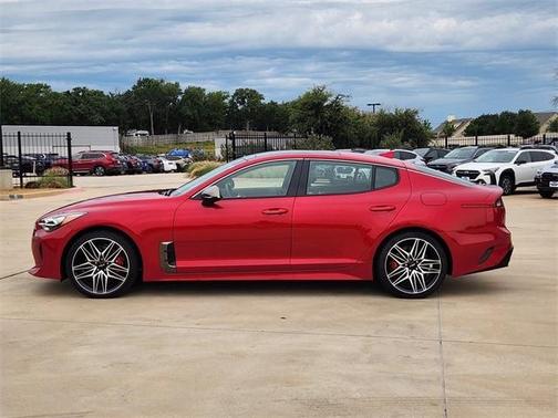 2023 Kia Stinger GT2