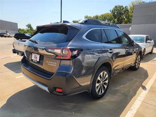 2023 Subaru Outback Touring