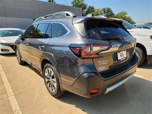 2023 Subaru Outback Touring