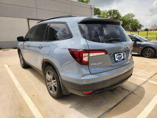 Sonic Gray Pearl 2022 Honda Pilot Sport