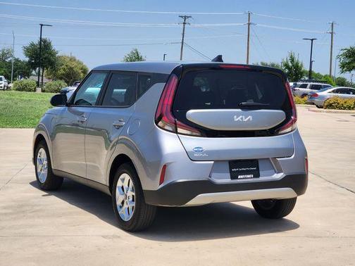 Black 2025 Kia Soul LX