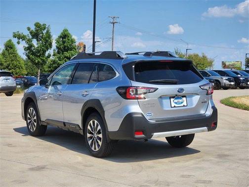 2025 Subaru Outback Touring