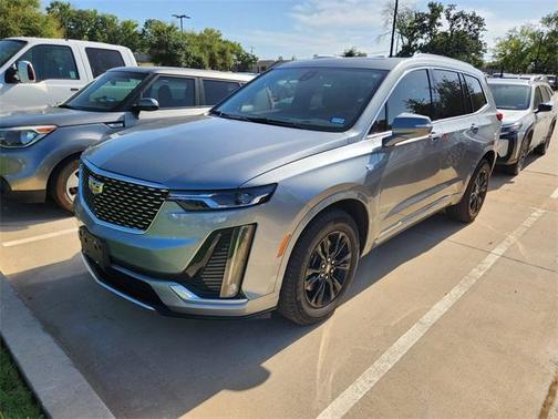 2023 Cadillac XT6 Luxury FWD
