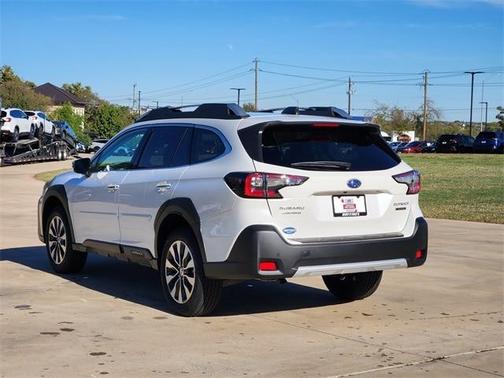 2025 Subaru Outback Touring