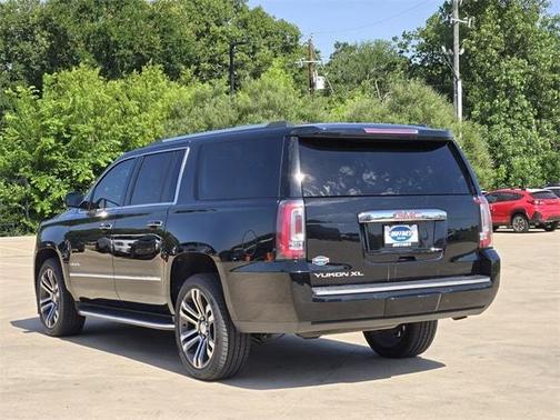 2017 GMC Yukon XL Denali