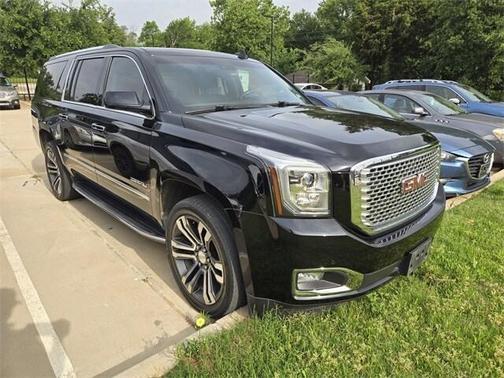 2017 GMC Yukon XL Denali