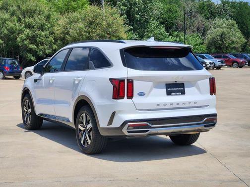 Glacial White Pearl 2022 Kia Sorento S
