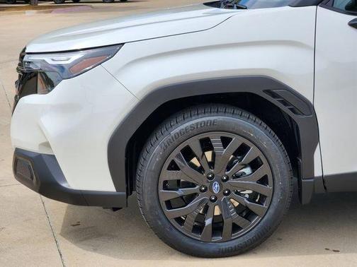 Crystal White Pearl 2026 Subaru Forester Sport