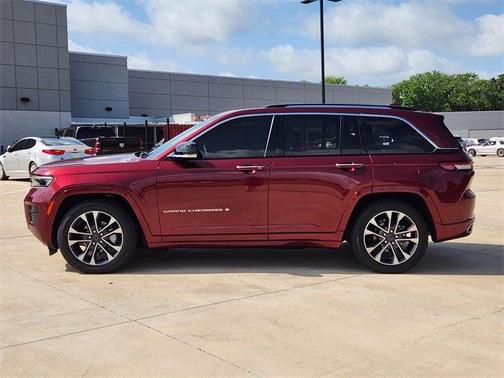 2022 Jeep Grand Cherokee Overland