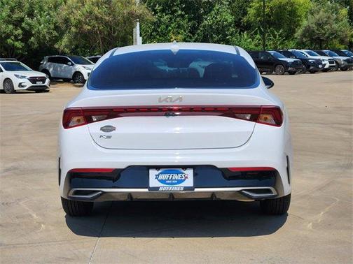 2022 Kia K5 LXS