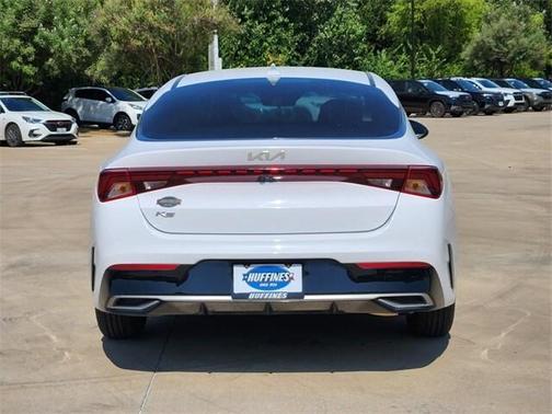 2022 Kia K5 LXS