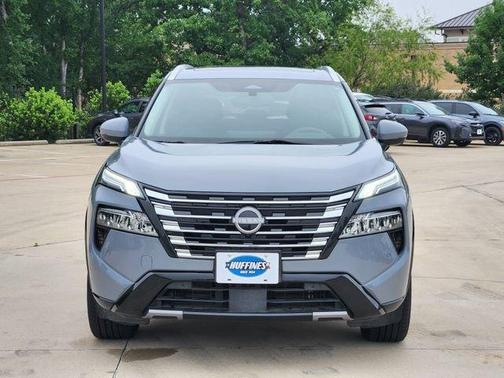 Boulder Gray Metallic 2024 Nissan Rogue Platinum