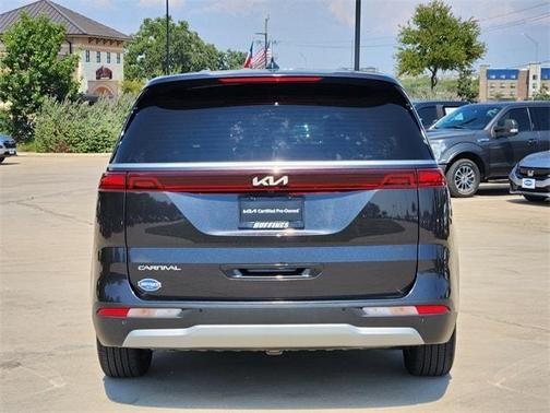 2023 Kia Carnival EX