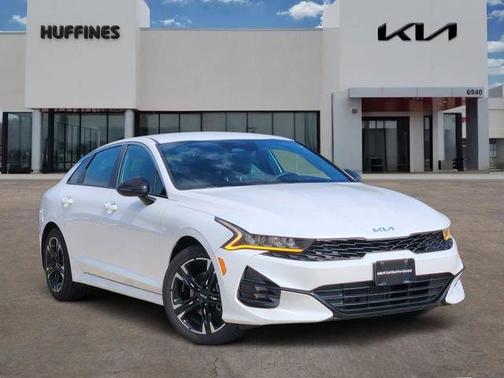 Glacial White Pearl 2024 Kia K5 GT-Line