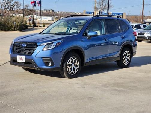 2024 Subaru Forester Premium