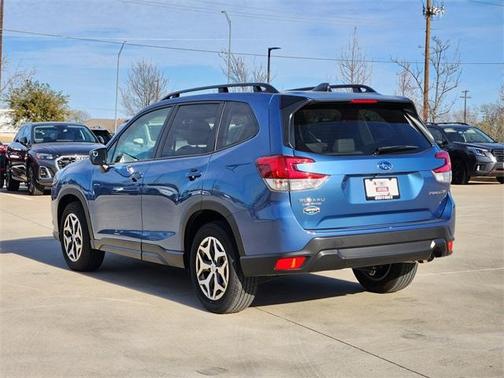 2024 Subaru Forester Premium