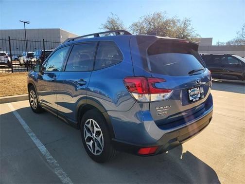 2024 Subaru Forester Premium