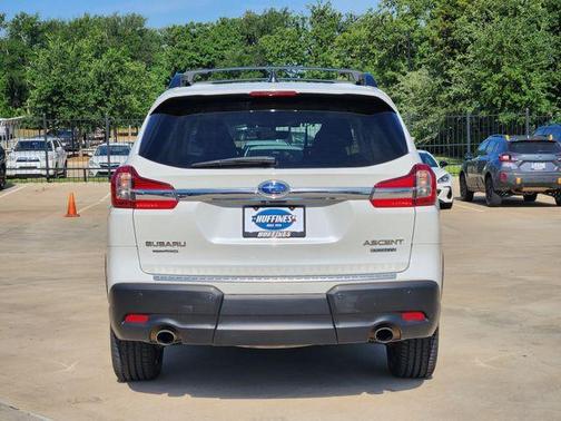 Crystal White Pearl 2020 Subaru Ascent Limited 7-Passenger