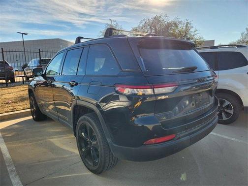 2022 Jeep Grand Cherokee Altitude