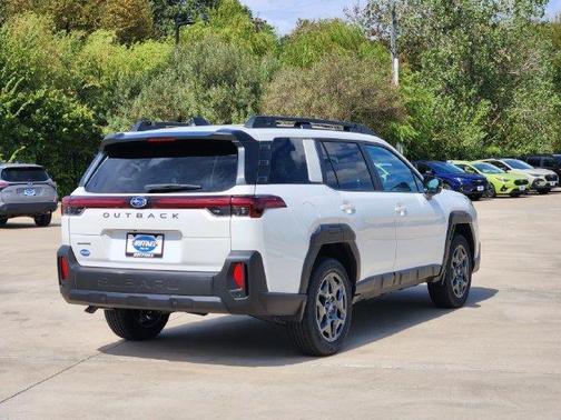 Crystal White Pearl 2026 Subaru Outback Premium