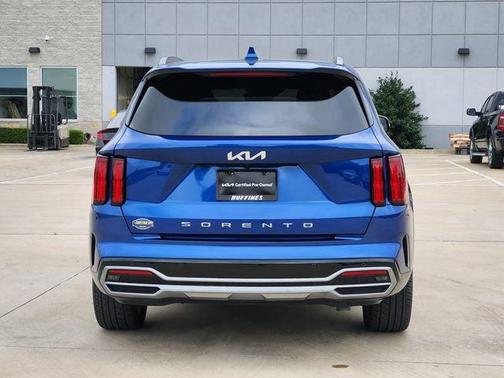 2022 Kia Sorento SX