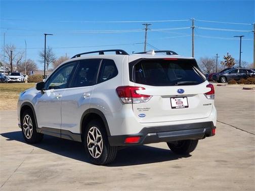 2022 Subaru Forester Premium