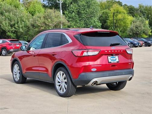 2022 Ford Escape Titanium Hybrid