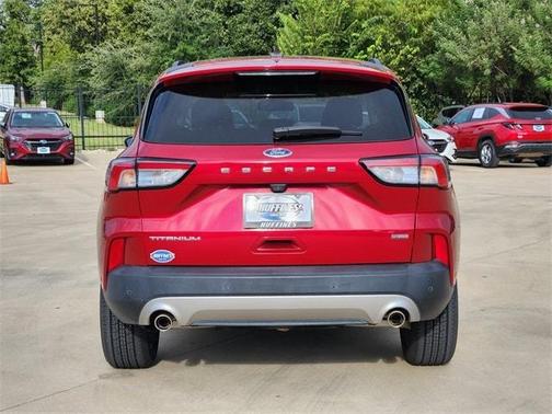 2022 Ford Escape Titanium Hybrid