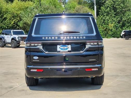 2022 Jeep Grand Wagoneer Series III