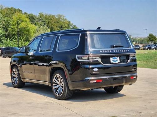2022 Jeep Grand Wagoneer Series III